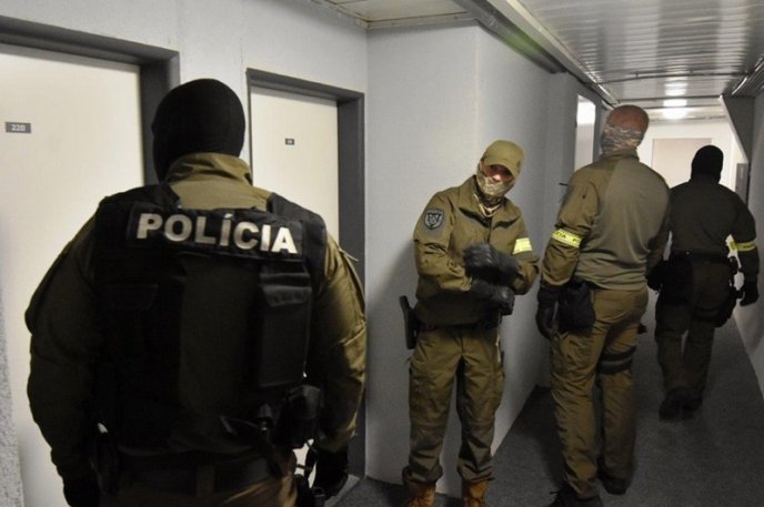 У сусідній країні влаштували "полювання" на заробітчан і нелегалів – 05 У сусідній країні влаштували "полювання" на заробітчан і нелегалів – 05