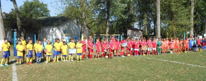 У Великому Бичкові відбувся дитячий турнір по футболу на кубок заслуженого майстра спорту Івана Яремчука  – 12