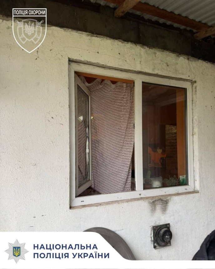 Затримано чоловіка, який увірвався у будинок і встиг поцупити цінні речі – 02