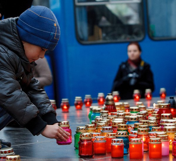 Ужгородці вшанували жертв Голодомору та сталінських репресій (ФОТО) – 07