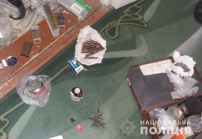 На Міжгірщині поліцейські під час обшуку вилучили набої – 02