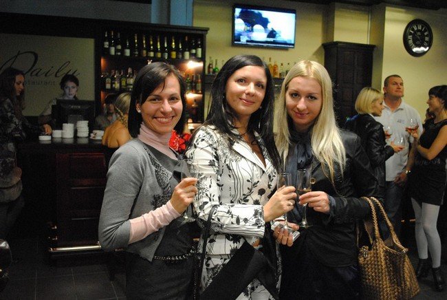 Благодійний показ мод - 2011: все, що залишилось за кадром (ФОТО,ВІДЕО)  – 30