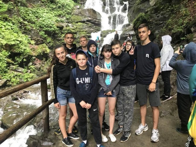 67 мукачівських школярів поїхали у літні дитячі табори за кошти міського бюджету – 01