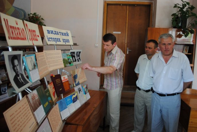 У Мукачеві по-особливому відзначили 90-літній ювілей професора Трояна (ФОТОРЕПОРТАЖ) – 13