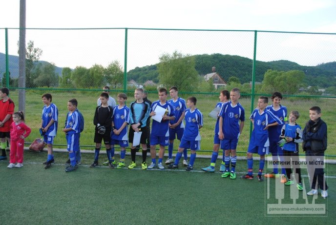 ДЮХФШ "Синай" вдруге поспіль перемогла на всеукраїнському турнірі з футболу (ФОТО) – 18