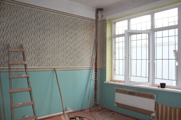 У Мукачеві триває реконструкція Будинку школярів – 07