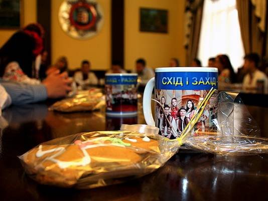 Діти із Закарпаття та Донбасу взяли участь у телемості – 09