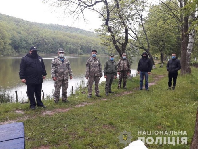 Поліція провела рейди у 7 районах Закарпаття – 01