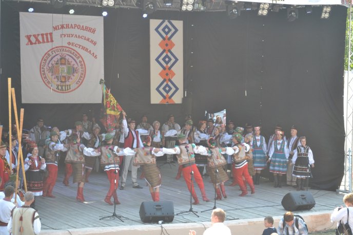 У Рахові зафіксували новий гуцульський рекорд: найбільшу кількість трембіт в одній локації – 11 У Рахові зафіксували новий гуцульський рекорд: найбільшу кількість трембіт в одній локації – 11