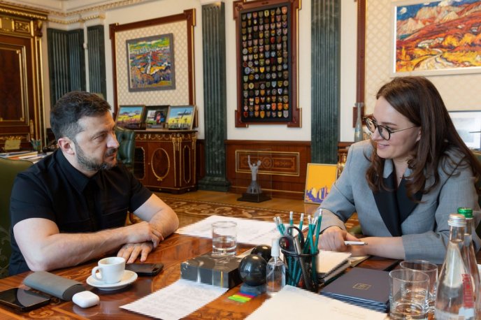 Президент запропонував Юлії Свириденко очолити уряд України – 01 Президент Зеленський каже, що запропонував першій віцепремʼєр-міністерці Юлії Свириденко очолити уряд України