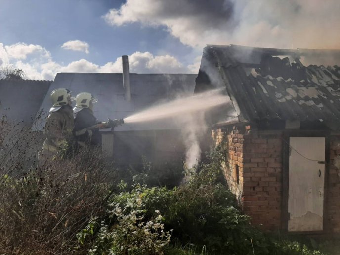 На Виноградівщині сьогодні спалахнула пожежа – 02