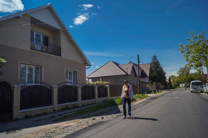 У Мукачеві заасфальтували кілька вулиць – 08