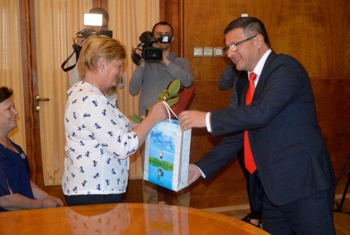 На Закарпатті вітали жінок з найбільш зворушливим святом – Днем матері – 03