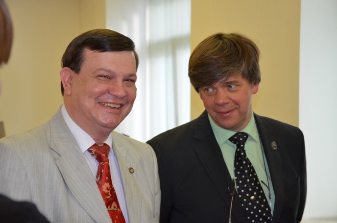 Є принципи, які є незмінними і якими ні за яких обставин не можна поступатися – 12