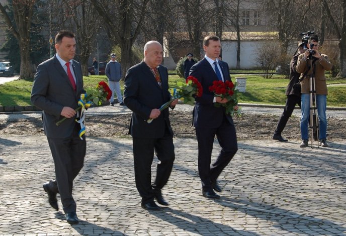 Ужгородці вшанували пам’ять Тараса Шевченка – 08