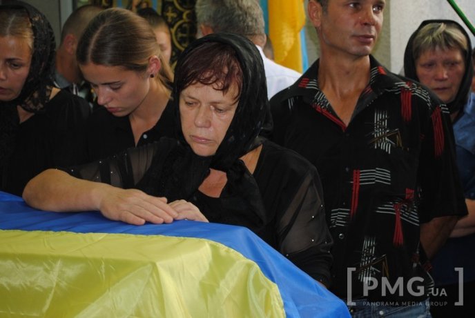 На Мукачівщині попрощались з бійцем "Правого сектору", який загинув у зоні АТО – 10