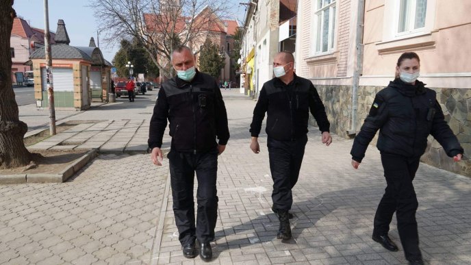 Влада Мукачева звітує про закриття 90% закладів міста – 09