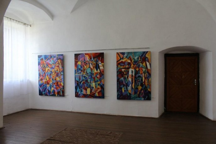 У Мукачеві відкрили виставку відомого закарпатського художника  – 04