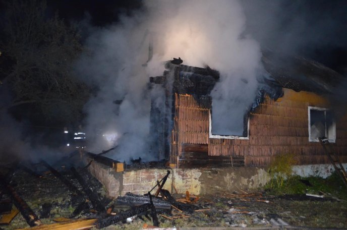 У Воловецькому районі згорів житловий будинок: загинув власник дому – 02