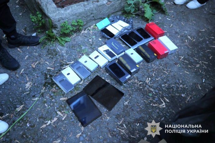 20-річний хлопець обікрав магазин на понад 500 тисяч гривень – 04