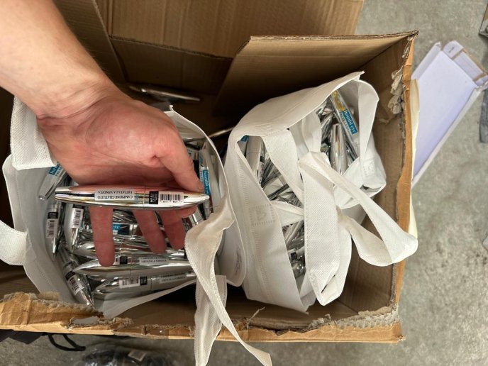 Митники зупинили працівника благодійної організації: що сталося на кордоні з Угорщиною – 01