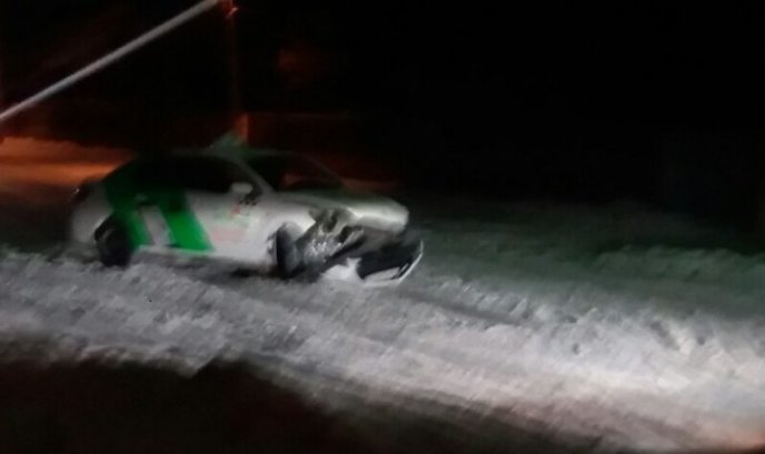 Через нечищені від снігу дороги в Ужгороді сталась ДТП – 03