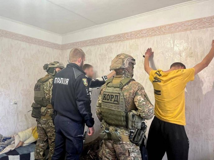Поліція розповіла, кого затримали у Мукачеві бійці КОРДу – 01