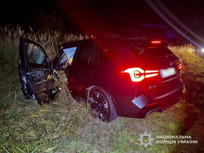 Нічна автотроща на Закарпатті: поліція показала фото з місця аварії – 02