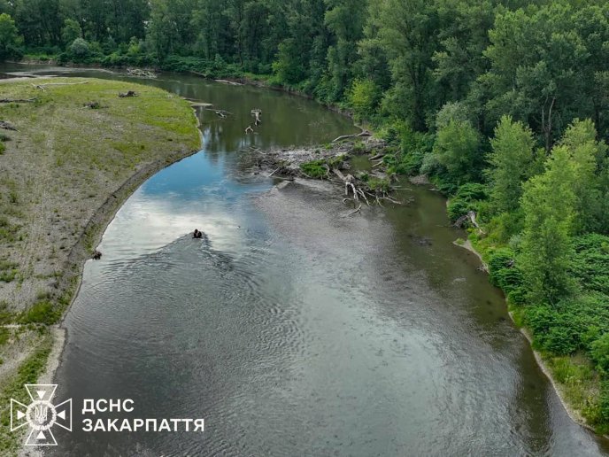 Пошукову операцію на Тисі розширили, чекають на рятувальників із Хмельницького – 01