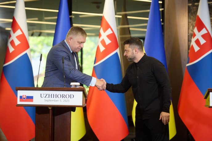Як пройшла зустріч Зеленського та Фіцо: про що говорили політики – 01 Роберт Фіцо і Володимир Зеленський