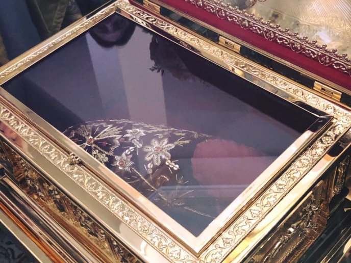До православного храму в Минаї прибув ковчег з частиною одягу святителя Спиридона  – 17