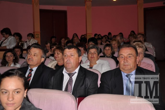 У Мукачеві вшановували представників найпочеснішої професії (ФОТО) – 03 У Мукачеві вшановували представників найпочеснішої професії (ФОТО) – 03