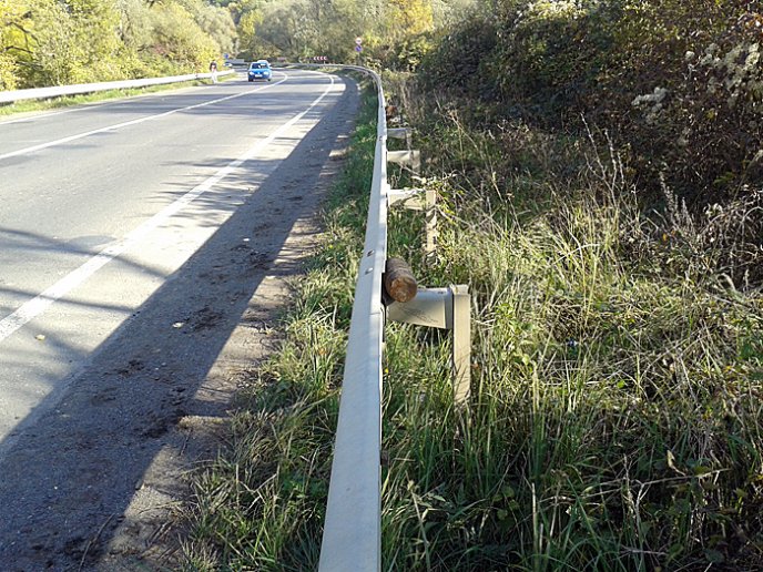 Закарпатські піротехніки знешкодили артилерійський снаряд, виявлений на околиці Ужгорода – 01