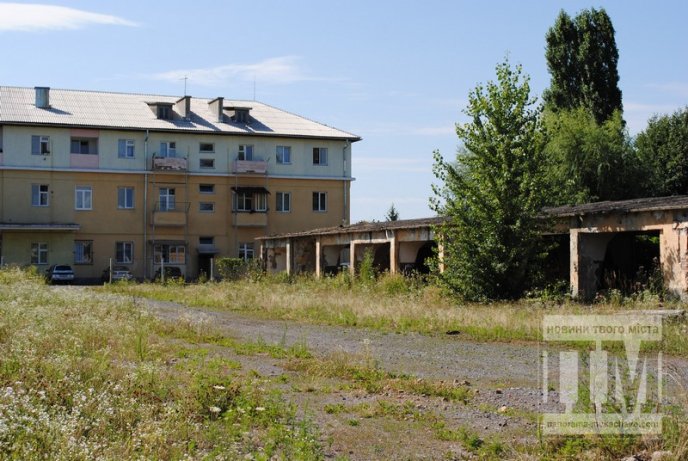 Маленька Прип’ять по сусідству зі школою та багатоквартирним масивом (ФОТО) – 22