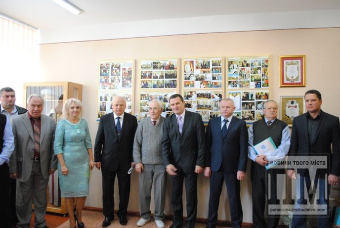 У Залужанську ЗОШ навідався один із кращих її випускників, генерал внутрішньої служби України Василь Дурдинець (ФОТО) – 02 У Залужанську ЗОШ навідався один із кращих її випускників, генерал внутрішньої служби України Василь Дурдинець (ФОТО) – 02