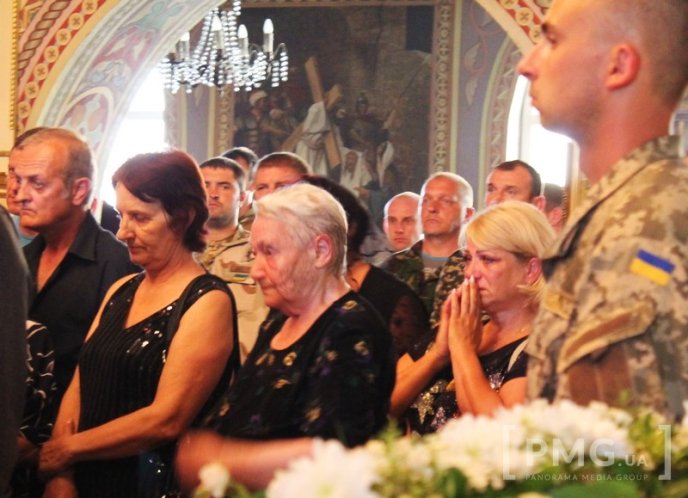 У Мукачеві попрощались з бійцем 128-ї бригади Олександром Павлюком – 13