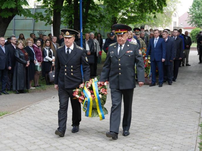 В Ужгороді вшанували 30-ту річницю Чорнобильської трагедії – 09