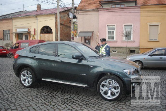 У Мукачеві на вулиці Пушкіна ввели односторонній рух (ФОТО) – 07