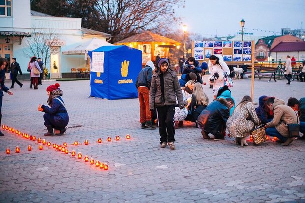 Ужгородці відзначили День боротьби зі СНІДом (ФОТО) – 07