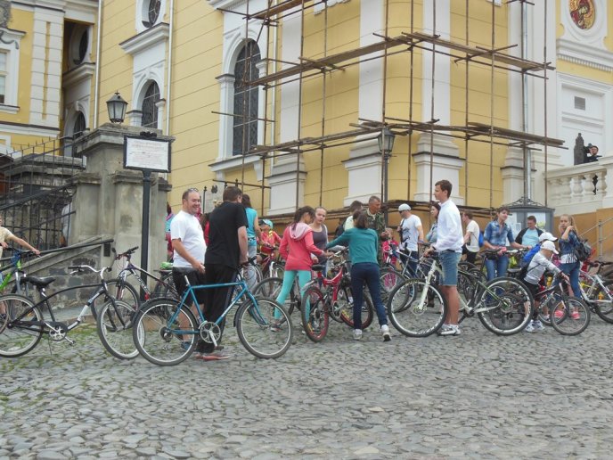Ужгородські греко-католики провели благодійний велозабіг – 01