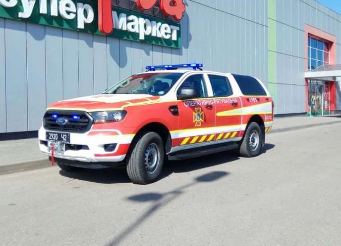 Через гучномовець звертаються до людей: у населених пунктах краю помітили спецавтомобілі – 01 Через гучномовець звертаються до людей: у населених пунктах краю помітили спецавтомобілі – 01