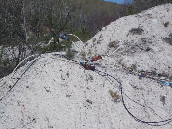 Поліція перевіряє законність роботи кар’єру на Хустщині – 06 Поліція перевіряє законність роботи кар’єру на Хустщині – 06