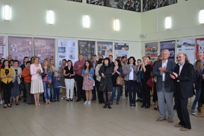 Ужгородські глядачі "блукали" "Лабіринтами дизайну" – 02