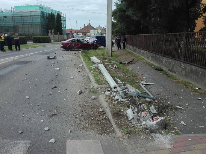 Закарпатець потрапив у ДТП в сусідній країні, - ЗМІ – 01