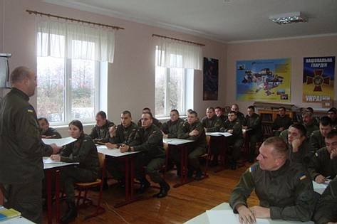В Ужгороді у бійців Нацгвардії розпочалось навчання – 03