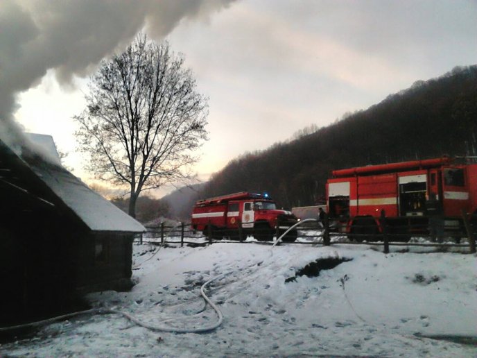 На Свалявщині горіло кафе "Любисток" – 02