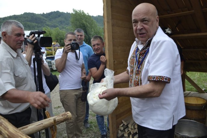 У Дубовому відбулись урочисті проводи отари на полонину – 12