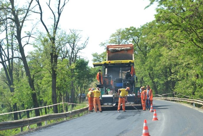 Володимир Гройсман особисто проінспектував розбудову однієї з ключових автодоріг Закарпаття – 12