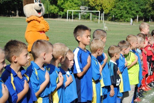 Мер Мукачева разом з президентом "Соколят" відкрив турнір з футболу на полі ЗОШ №10 (ФОТОРЕПОРТАЖ) – 05