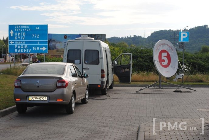 Людей вже пускають на трасу "Київ-Чоп" – 01
